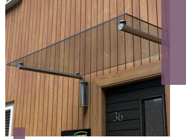 Стеклянные козырьки на входы и фасады в Щёлкове