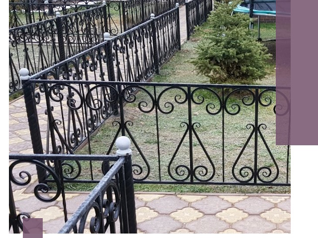 Кованые газонные ограждения под ключ в Щёлкове